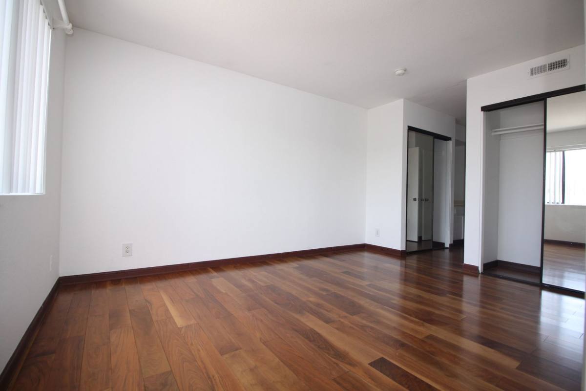 Apartment for rent at 4844 Riverton Ave, North Hollywood, CA 91602