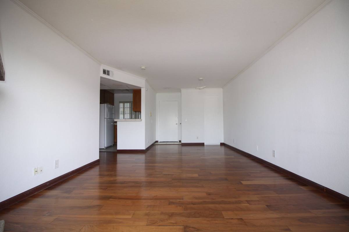 Apartment for rent at 4844 Riverton Ave, North Hollywood, CA 91602
