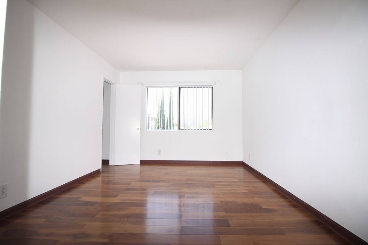 Apartment for rent at 4844 Riverton Ave, North Hollywood, CA 91602