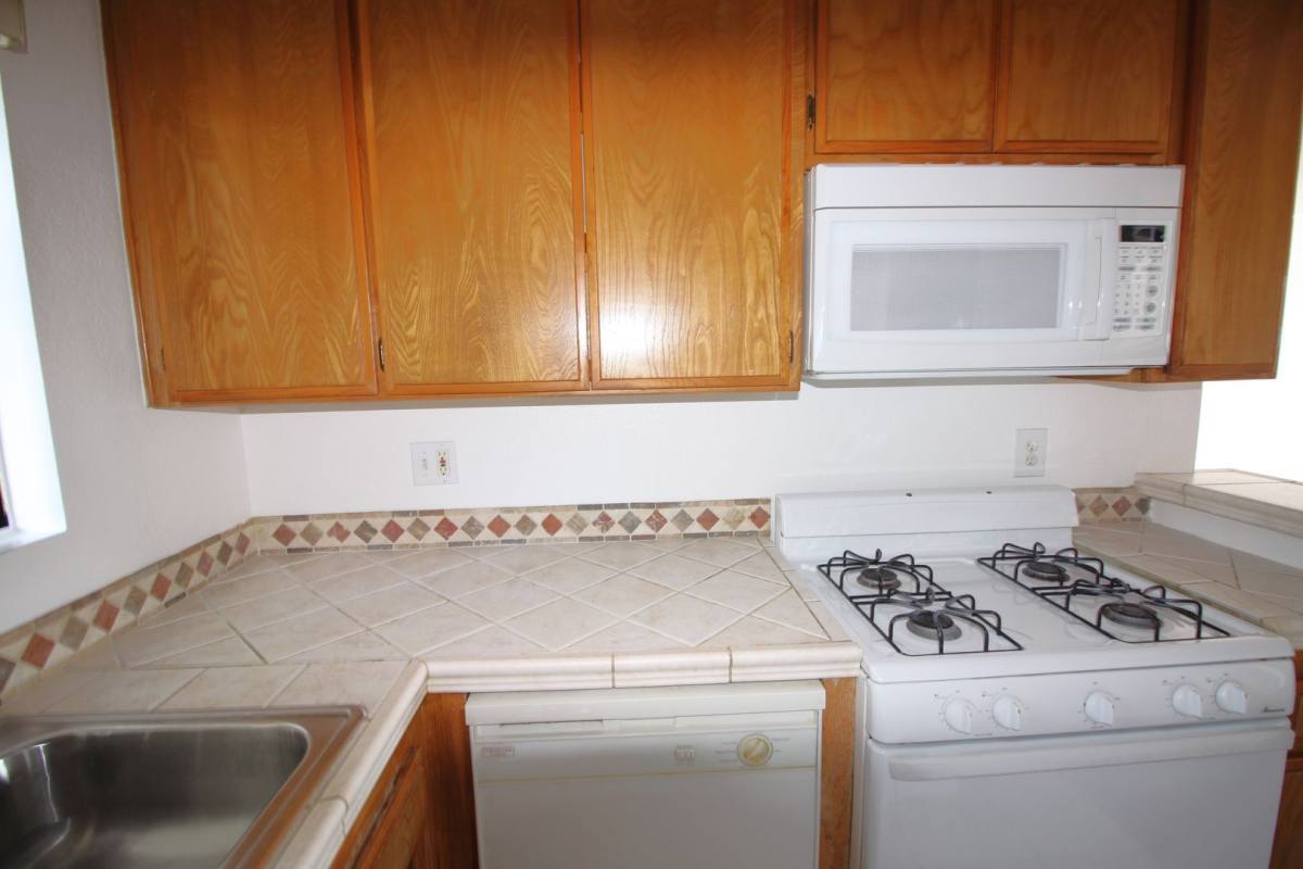 Apartment for rent at 4844 Riverton Ave, North Hollywood, CA 91602
