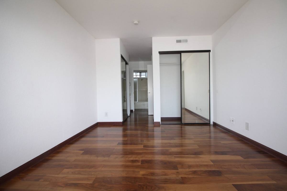 Apartment for rent at 4844 Riverton Ave, North Hollywood, CA 91602