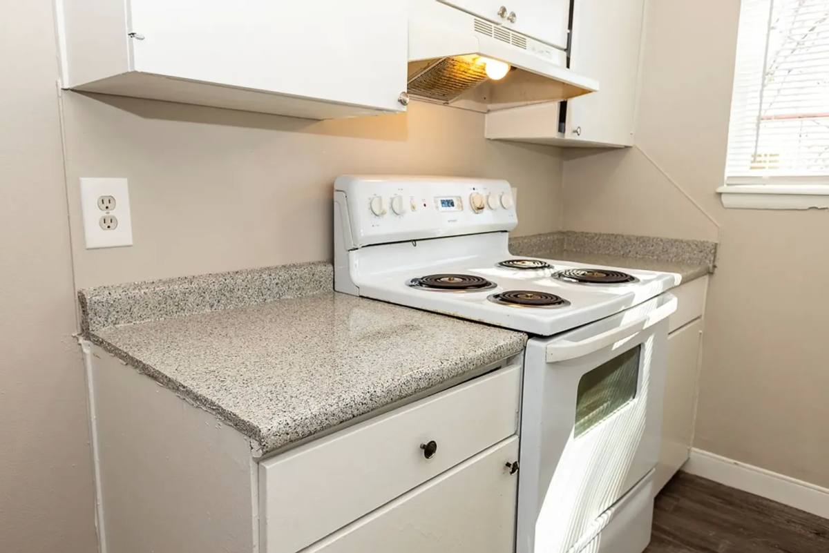 Apartment for rent at 1825 N College Ave, Tulsa, OK 74110