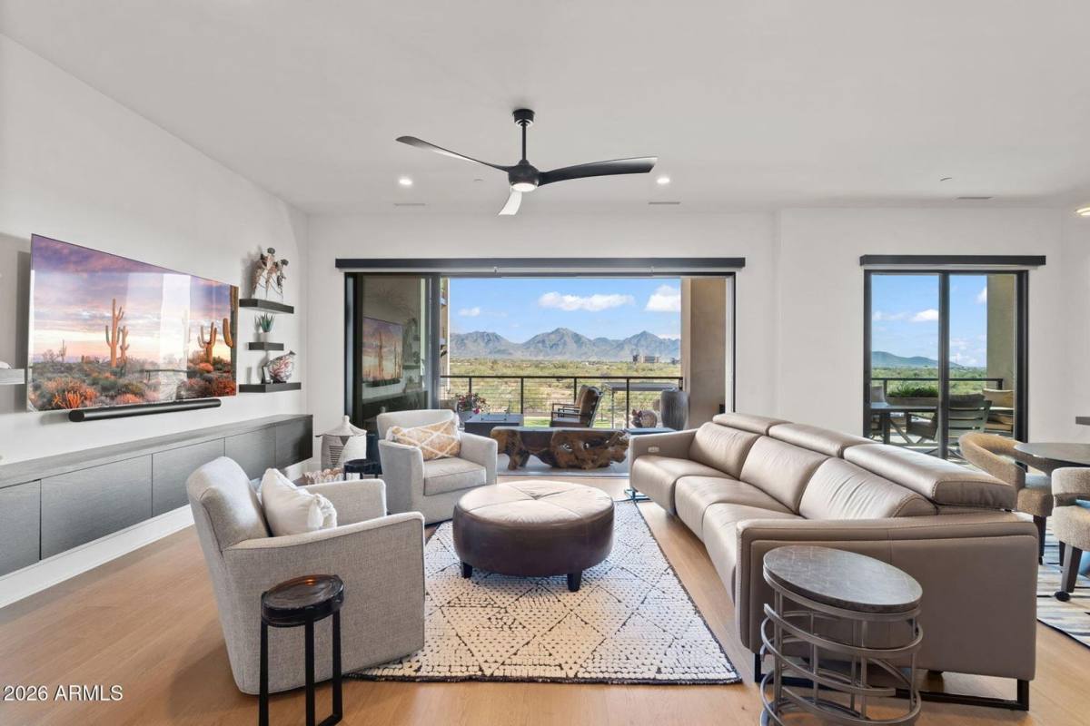 Condo for rent at 19355 N 73rd Way, Scottsdale, AZ 85255