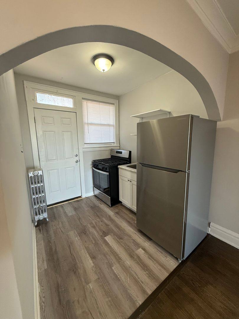 Apartment for rent at 1852 S Gunderson Ave, Berwyn, IL 60402