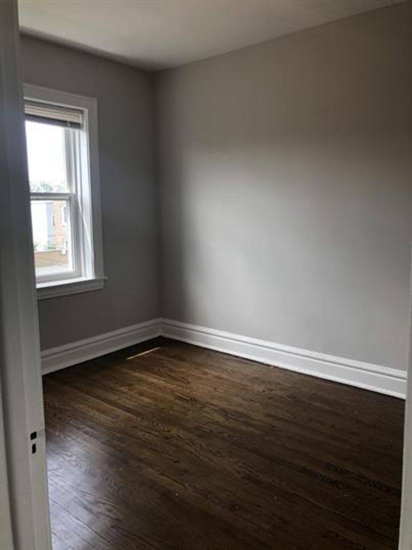Apartment for rent at 1852 S Gunderson Ave, Berwyn, IL 60402