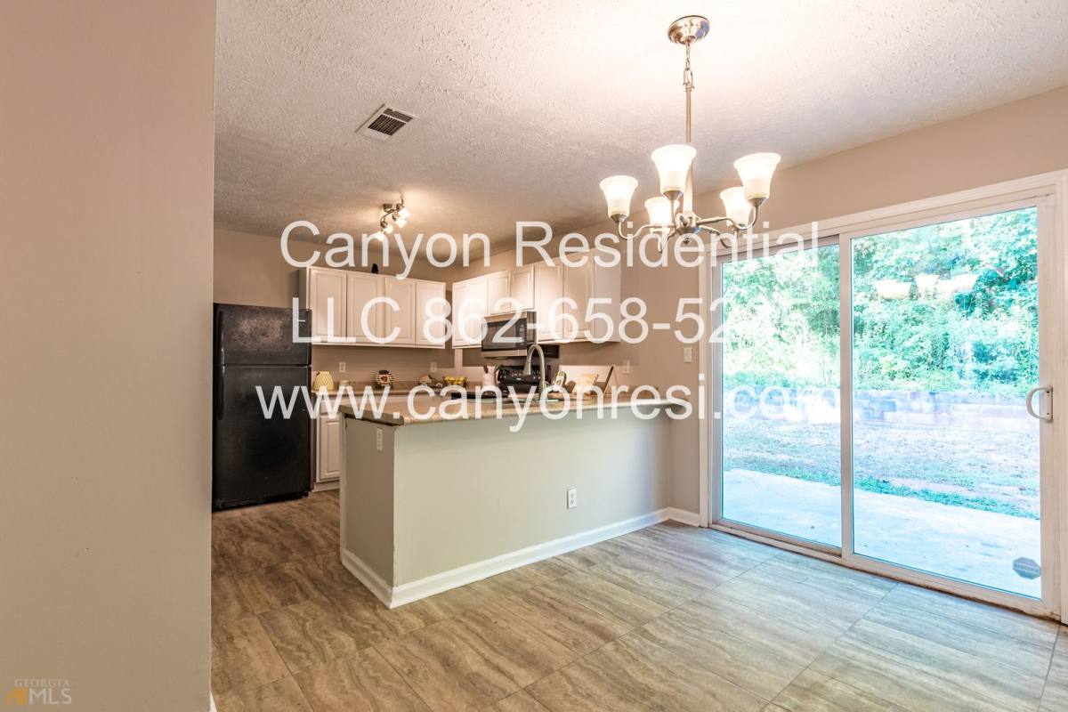 House for rent at 220 Splitwood Lane, Fairburn, GA 30213