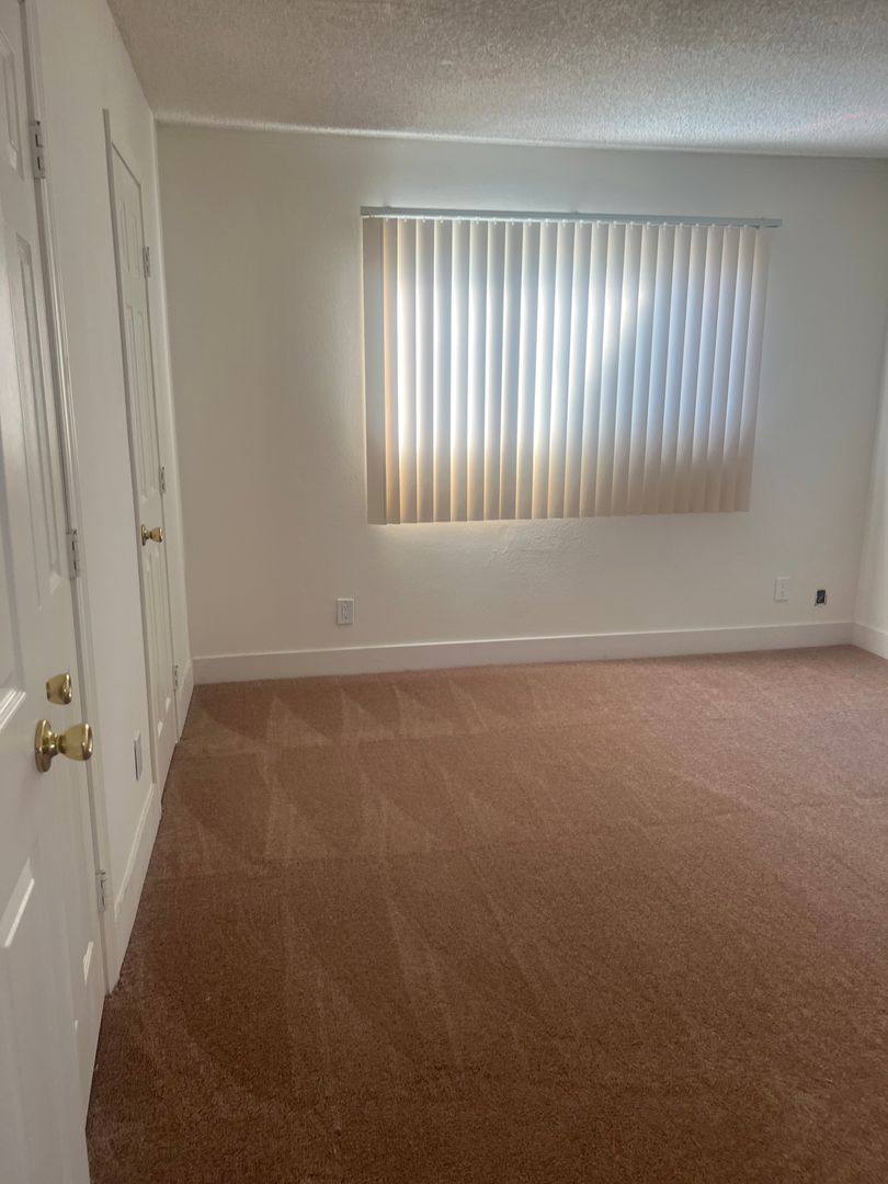 Apartment for rent at 7901 Newman Ave, Huntington Beach, CA 92646