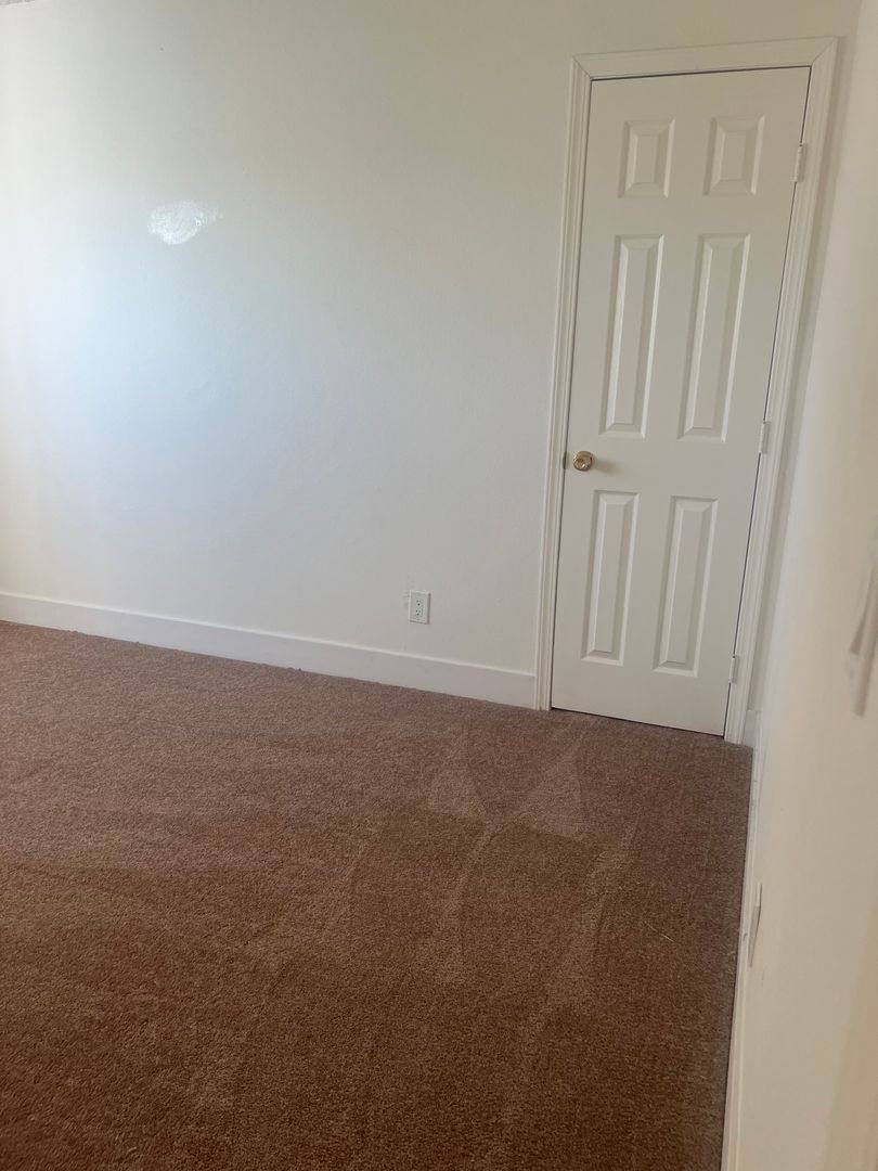 Apartment for rent at 7901 Newman Ave, Huntington Beach, CA 92646