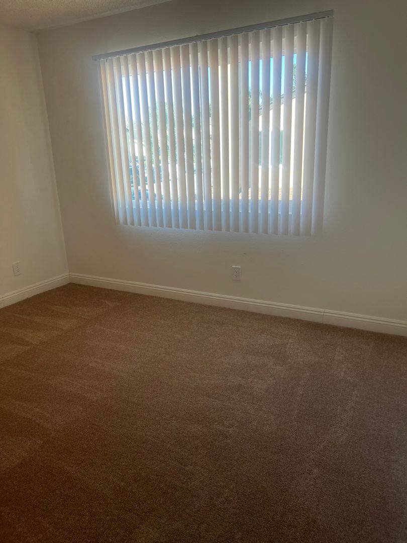 Apartment for rent at 7901 Newman Ave, Huntington Beach, CA 92646
