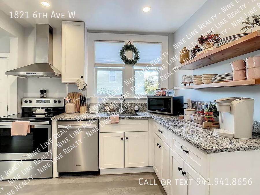 House for rent at 1821 6th Ave W, Bradenton, FL 34205