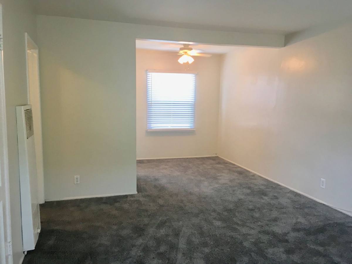 Apartment for rent at 60 Belmont Ave, Long Beach, CA 90803