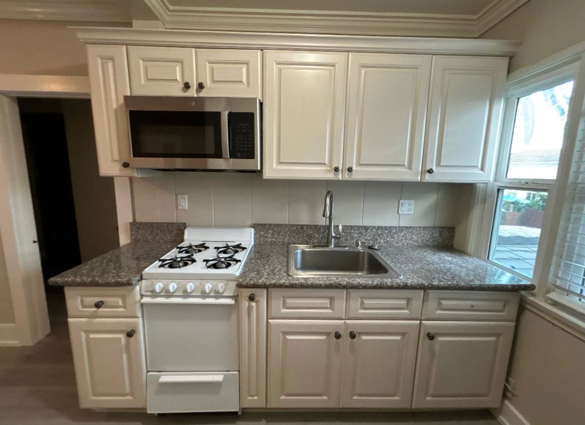 Apartment for rent at 439 N Coast Highway 2, Laguna Beach, CA 92651