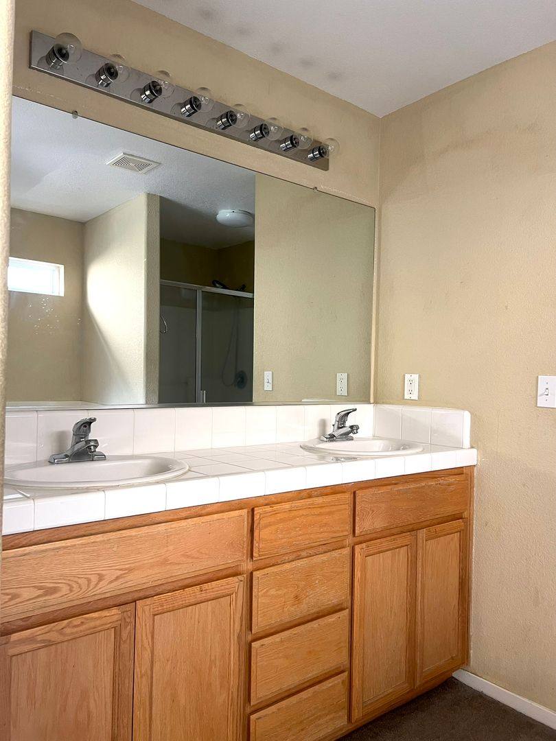 House for rent at 633 Langley, Los Banos, CA 93635
