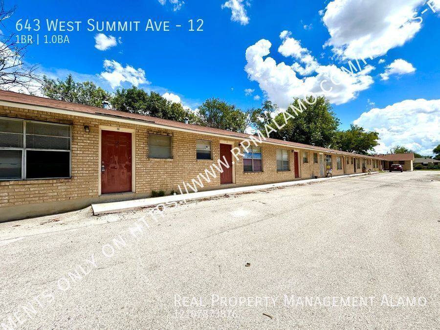 Apartment for rent at 643 W Summit Ave #12, San Antonio, TX 78212