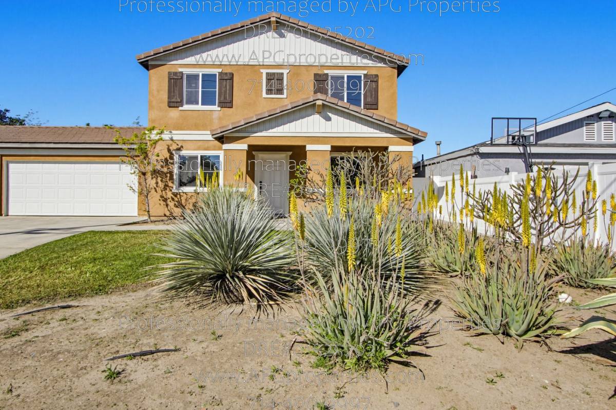 House for rent at 139 Thompson Ave, Fullerton, CA 92833