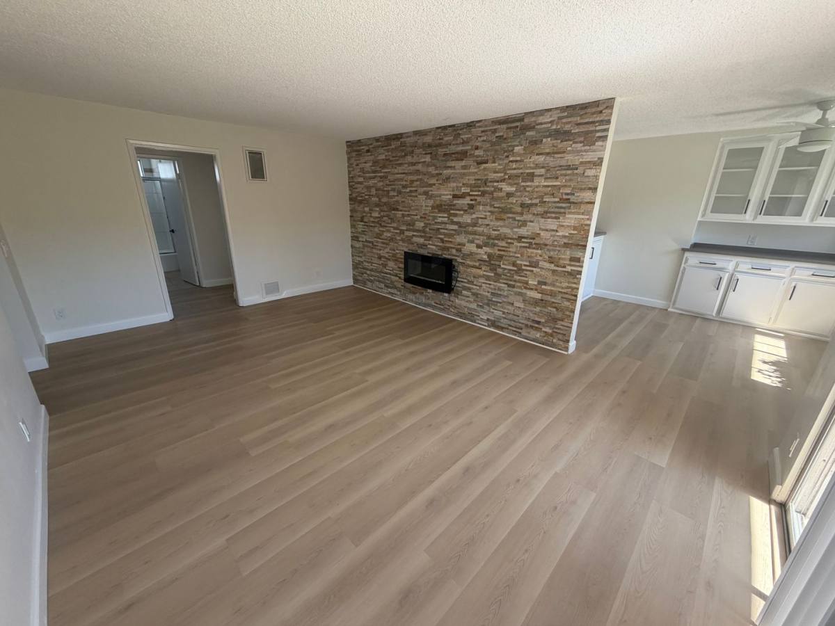 Apartment for rent at 3629 -3635 Vinton Ave, Los Angeles, CA 90034