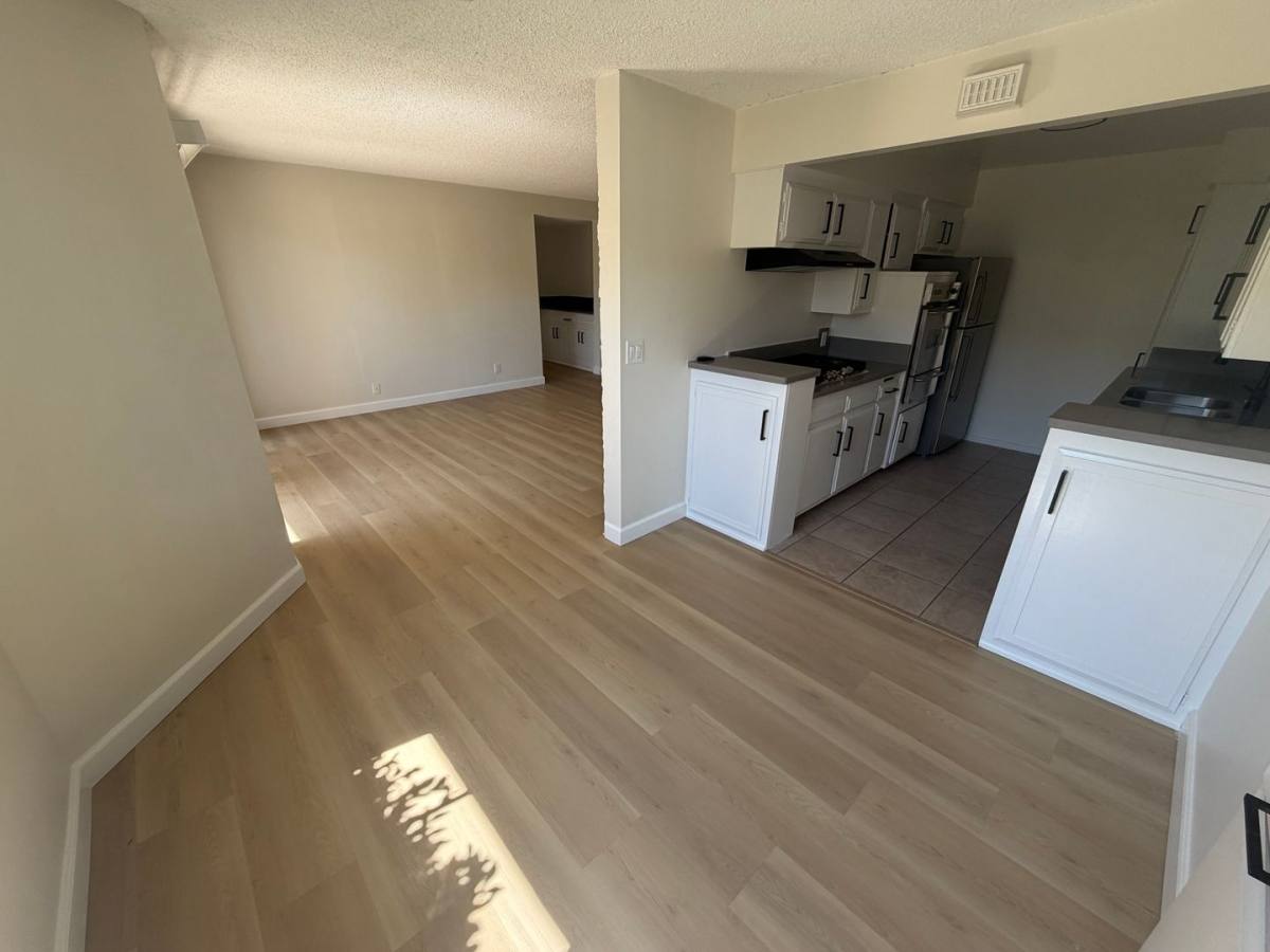 Apartment for rent at 3629 -3635 Vinton Ave, Los Angeles, CA 90034