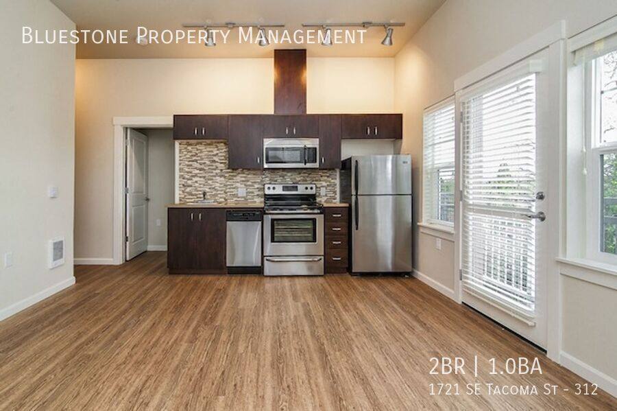 Apartment for rent at 1721 SE Tacoma St #312, Portland, OR 97202