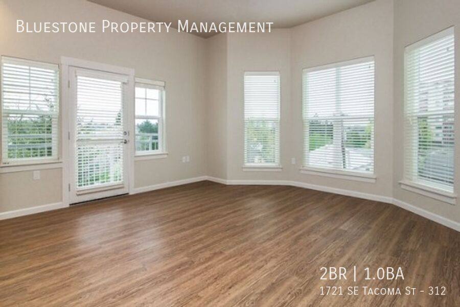 Apartment for rent at 1721 SE Tacoma St #312, Portland, OR 97202