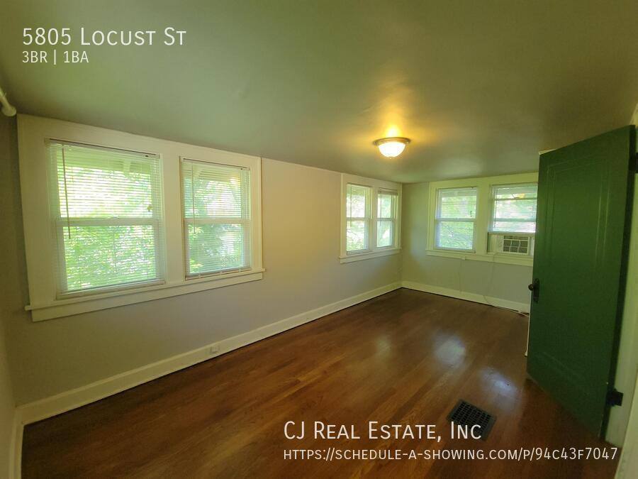 House for rent at 5805 Locust St, Kansas City, MO 64110