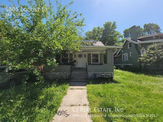 House for rent at 5805 Locust St, Kansas City, MO 64110