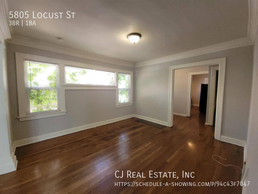 House for rent at 5805 Locust St, Kansas City, MO 64110