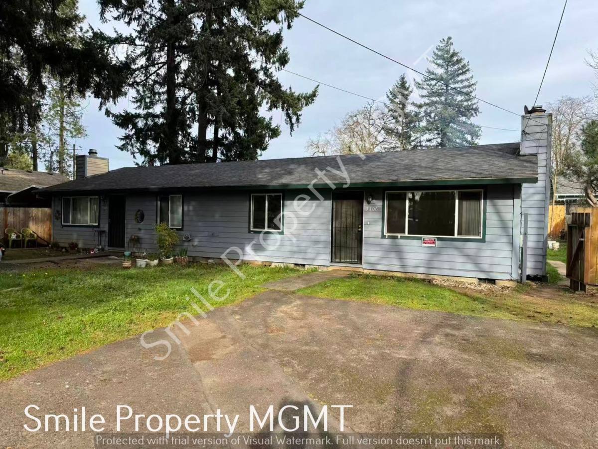 Townhouse for rent at 5406 SE 119th Ave, Portland, OR 97266