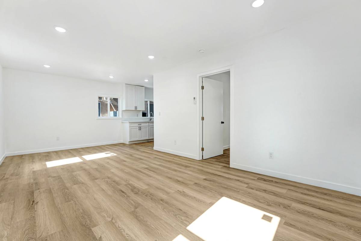 Apartment for rent at 1142 1 2 N Mariposa Ave, Los Angeles, CA 90029