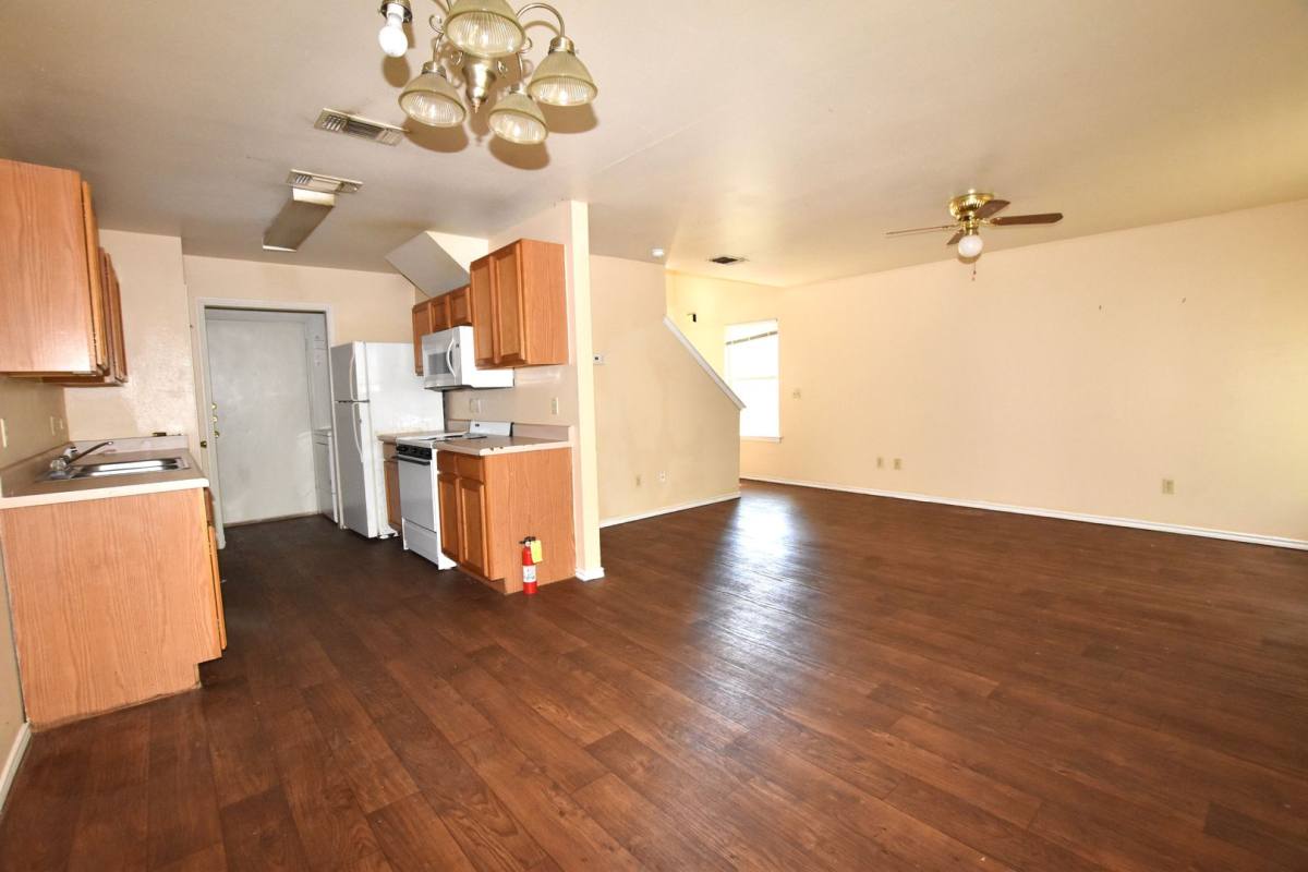 Apartment for rent at 902-904 Sagewod Trail, San Marcos, TX 78666