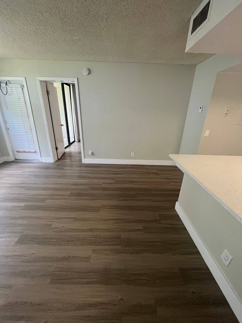 Apartment for rent at 752 Executive Center Dr, West Palm Beach, FL 33401