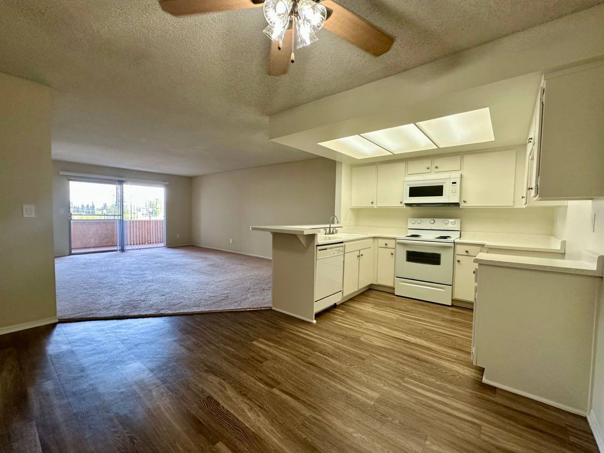 Apartment for rent at 12411 Magnolia Blvd, Valley Village, CA 91607