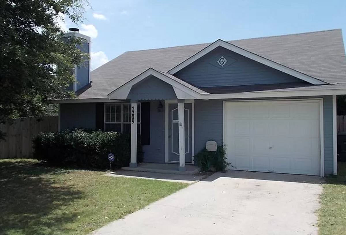 House for rent at 2209 Dickens Dr, Killeen, TX 76543