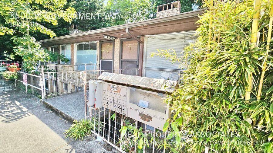 Apartment for rent at 3400 W Government Way #6, Seattle, WA 98199