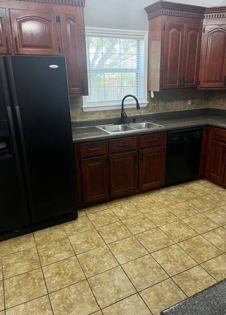 House for rent at 108 Crossfield Dr, Warner Robins, GA 31088