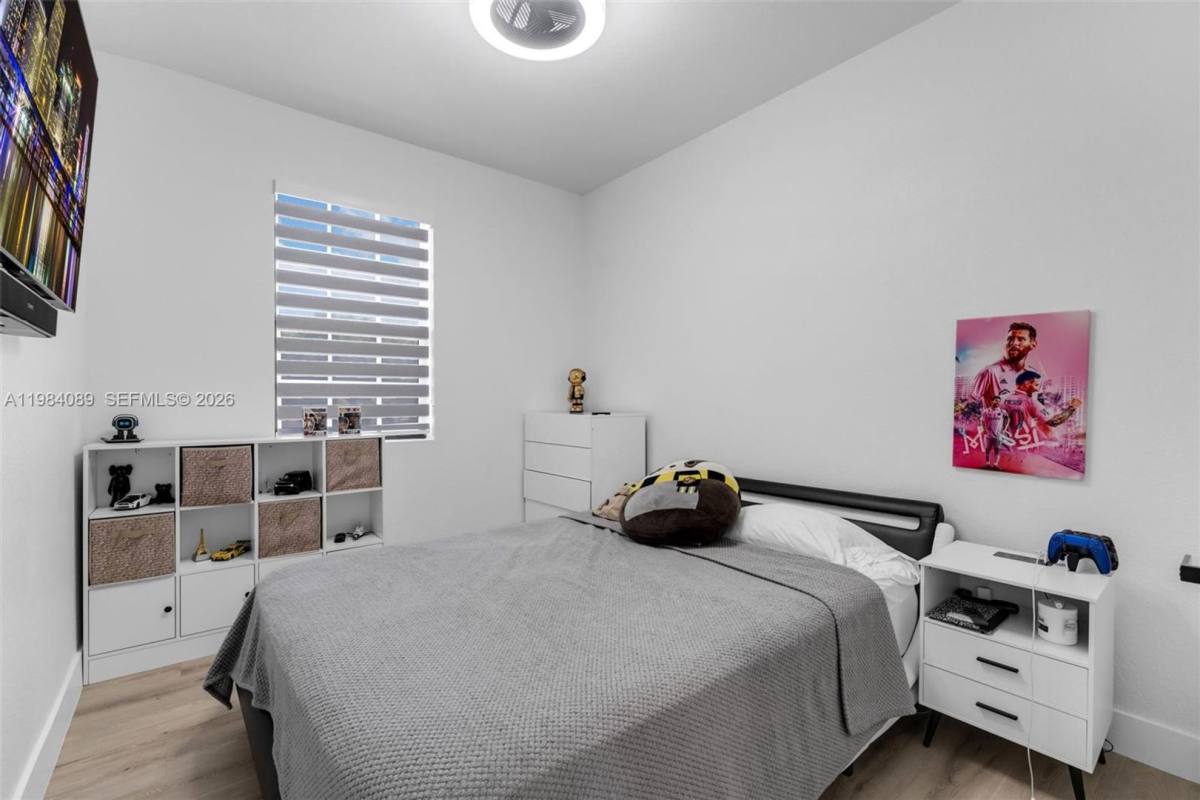 Townhouse for rent at 617 SW 11th St, Homestead, FL 33034