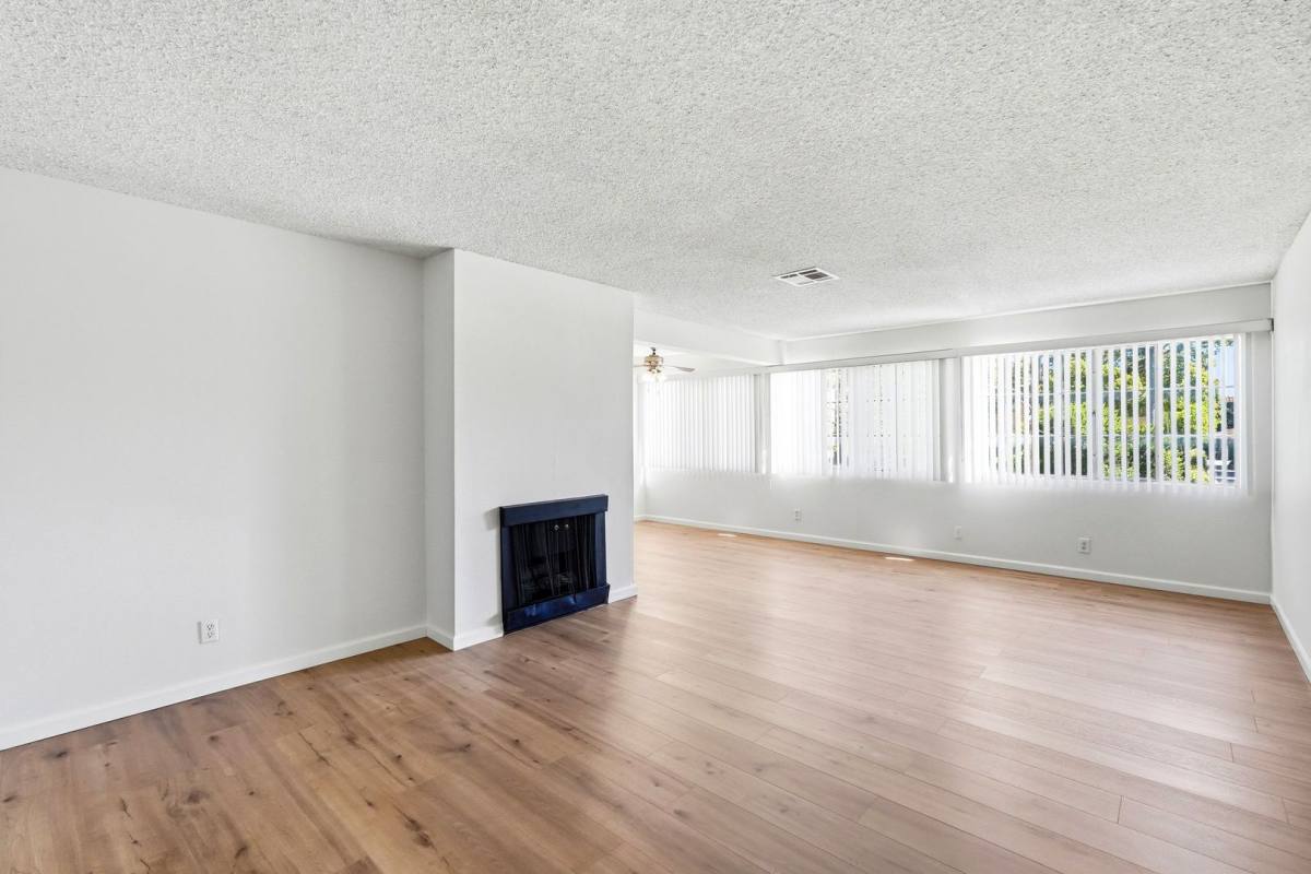 Condo for rent at 497 S El Molino Ave, Pasadena, CA 91101