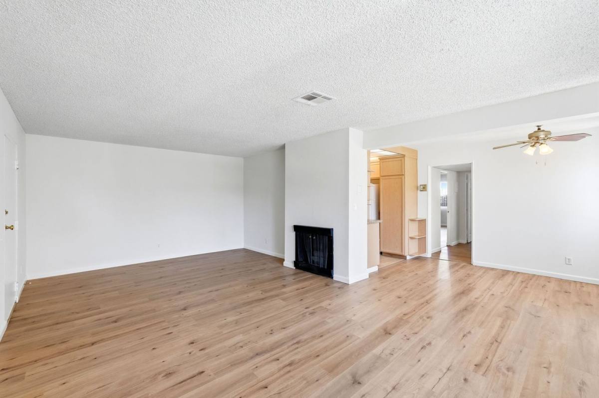Condo for rent at 497 S El Molino Ave, Pasadena, CA 91101