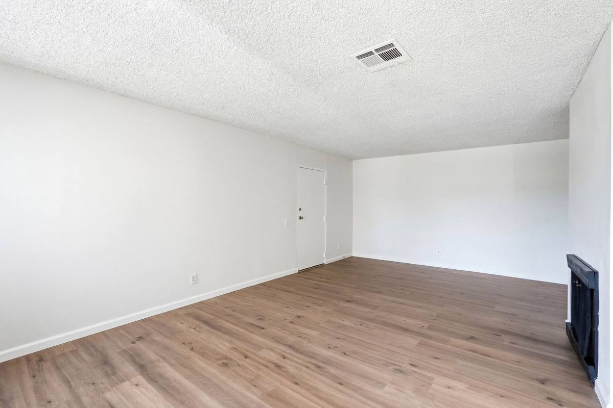 Condo for rent at 497 S El Molino Ave, Pasadena, CA 91101