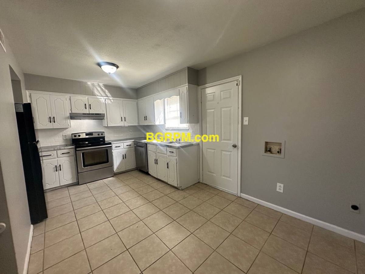 Apartment for rent at 1099 W Elm, Cabot, AR 72023