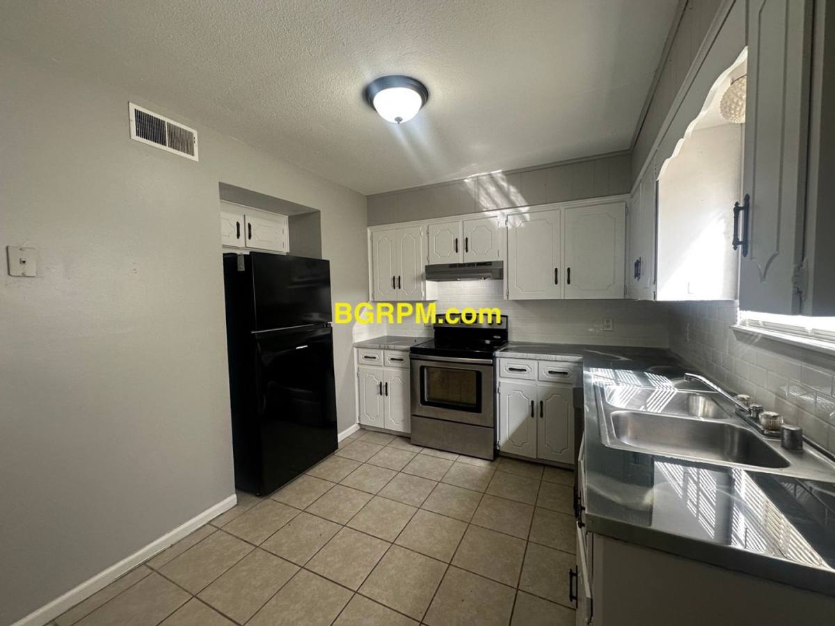 Apartment for rent at 1099 W Elm, Cabot, AR 72023