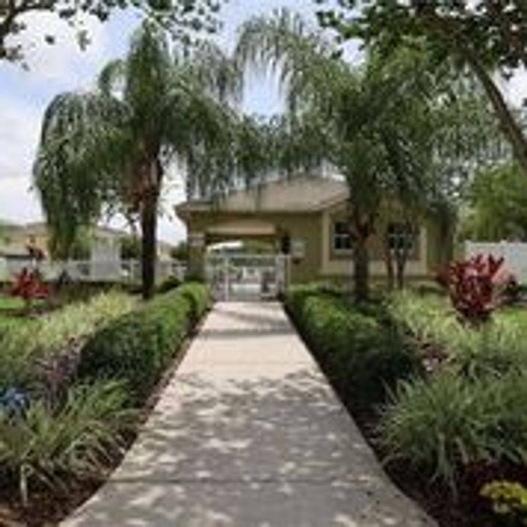 Townhouse for rent at 8533 Gablebend Way, Tampa, FL 33647