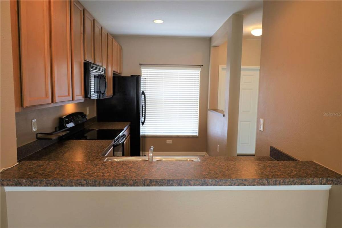Townhouse for rent at 8533 Gablebend Way, Tampa, FL 33647