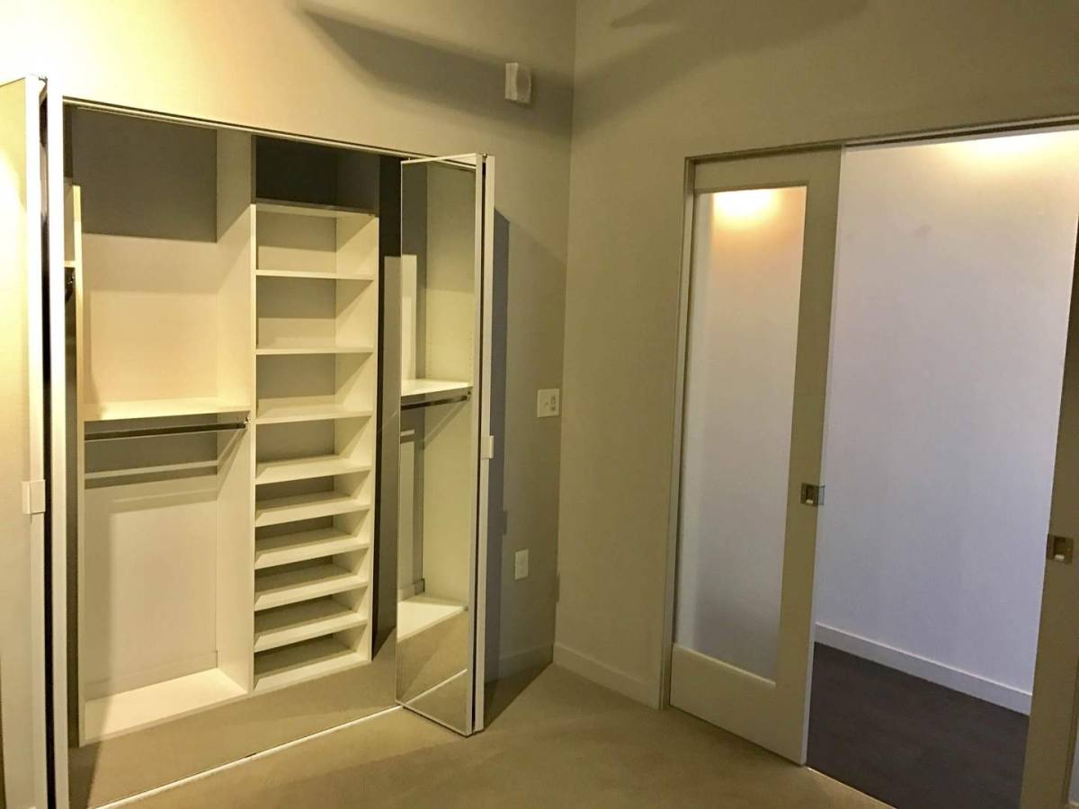 Apartment for rent at 999 S Logan St, Denver, CO 80209