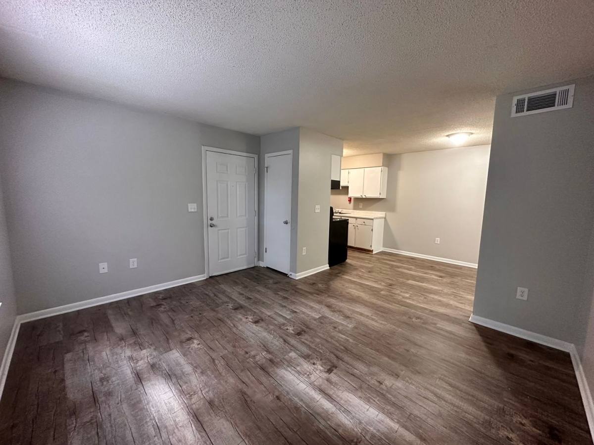 Apartment for rent at 430 W Economy Rd, Morristown, TN 37814