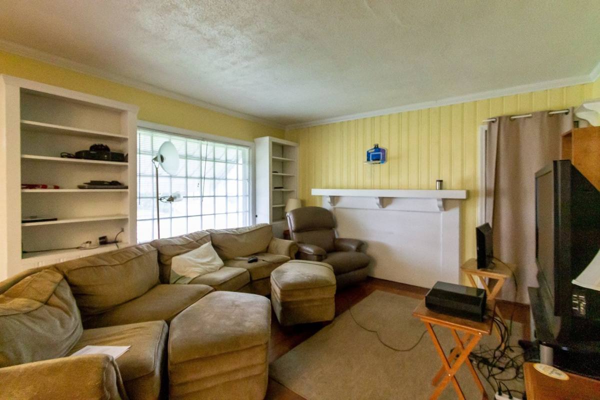 House for rent at 312 S Calvert St, Muncie, IN 47303