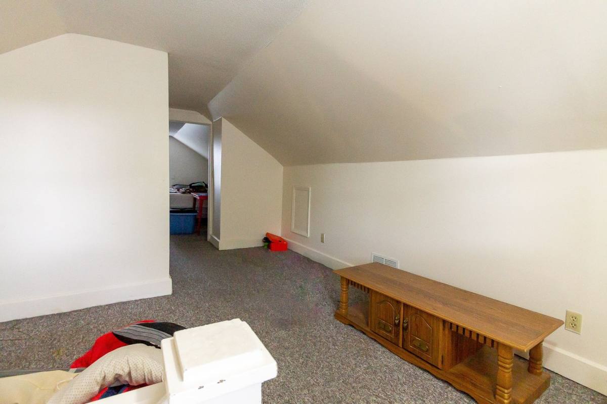 House for rent at 312 S Calvert St, Muncie, IN 47303