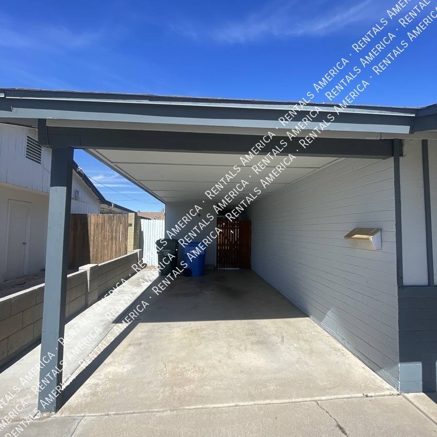 House for rent at 3550 E Voltaire Dr, Phoenix, AZ 85032