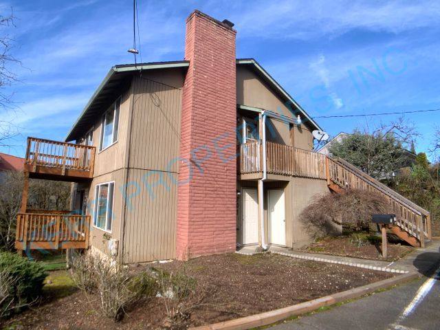 Apartment for rent at 203 S High St, Oregon City, OR 97045