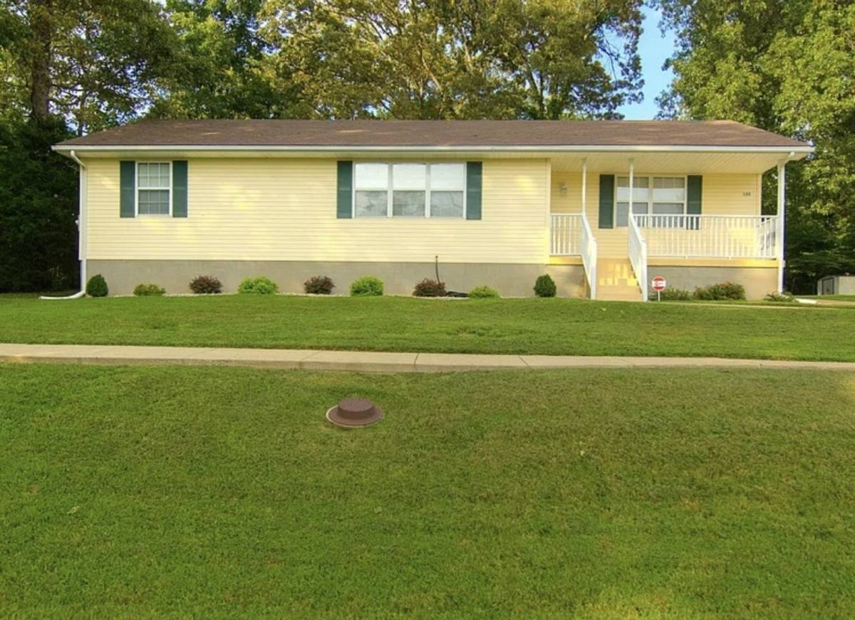 House for rent at 133 Whisbrook Ave, Vine Grove, KY 40175