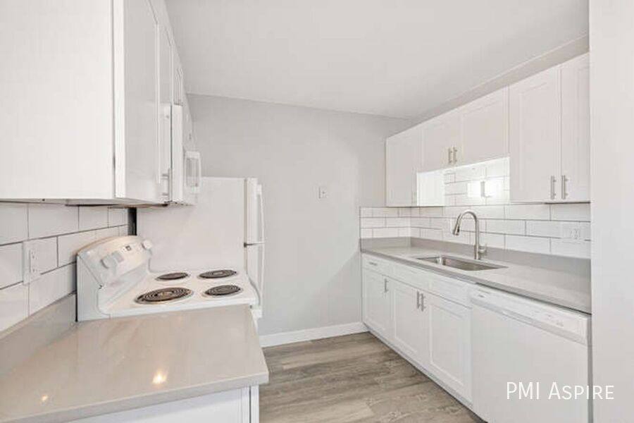 Apartment for rent at 1075 Saulsbury St #103, Denver, CO 80214